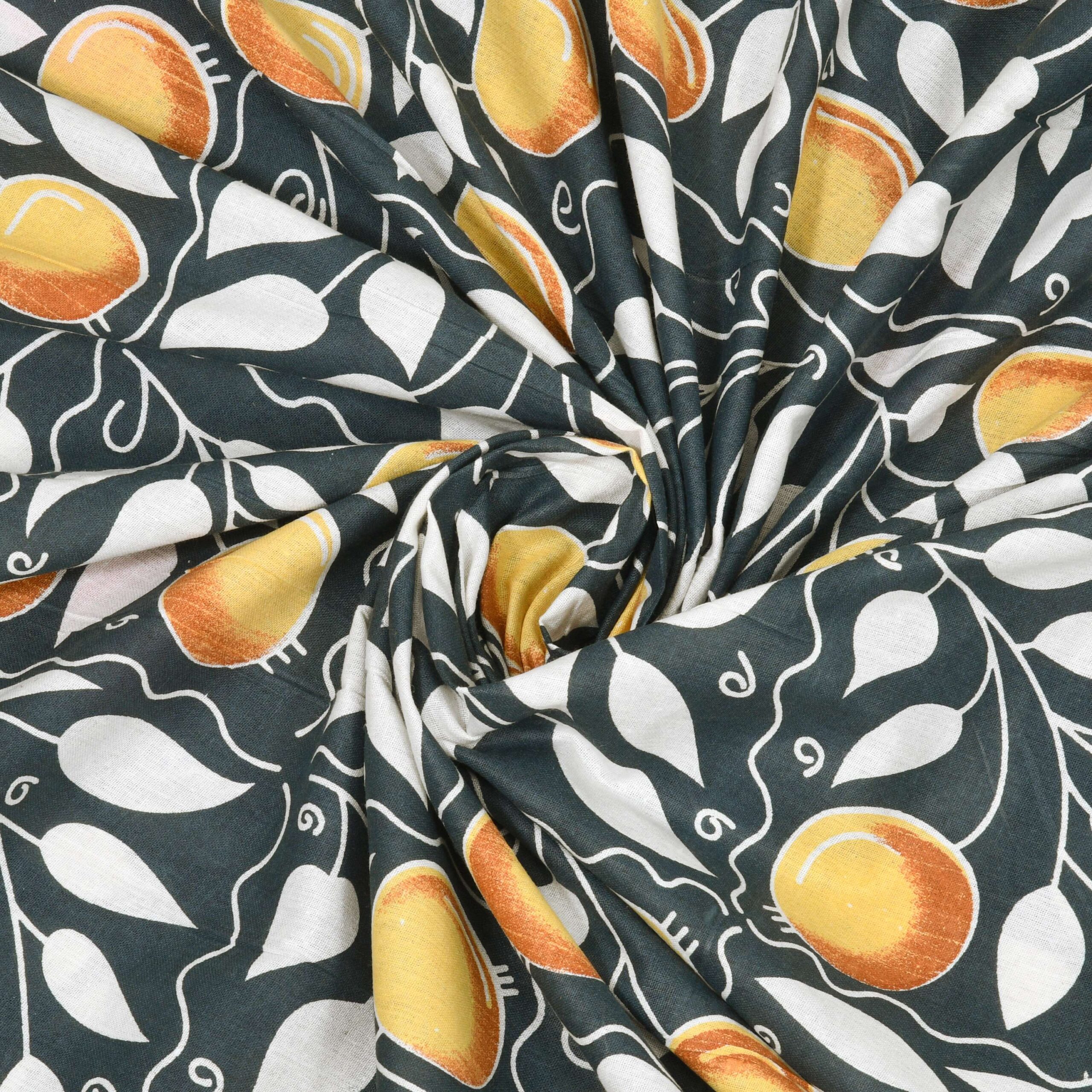 Rajasthani Traditionally Printed Cotton Doublebed Bedsheet With Pack of 2 Pillow Covers - Image 5