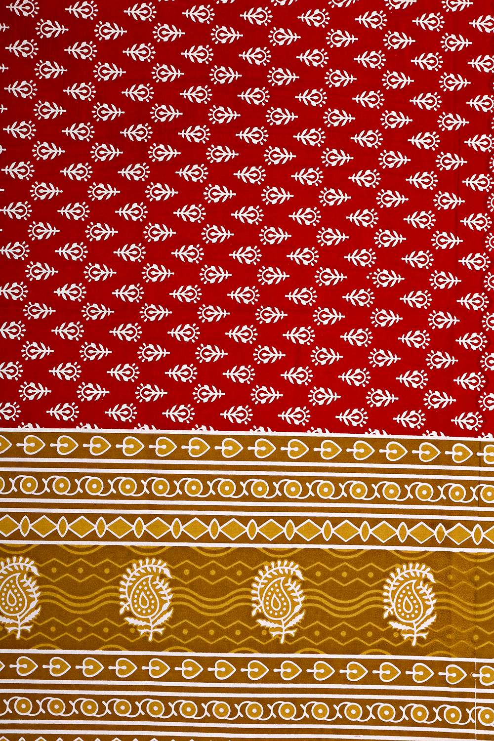Rajasthani Traditionally Printed Cotton Doublebed Bedsheet With Pack of 2 Pillow Covers - Image 3