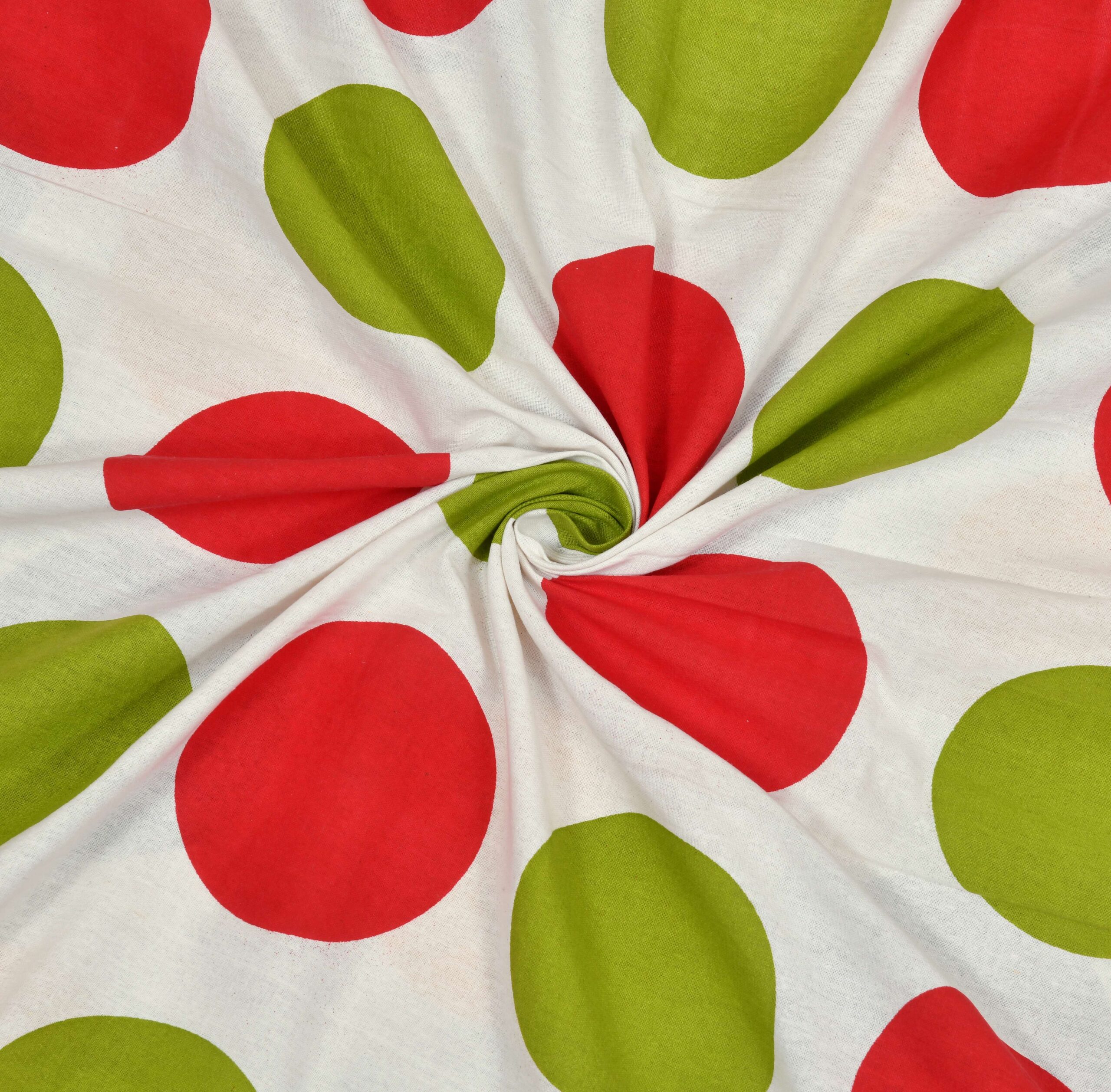 Rajasthani Traditionally Printed Cotton Doublebed Bedsheet With Pack of 2 Pillow Covers - Image 4